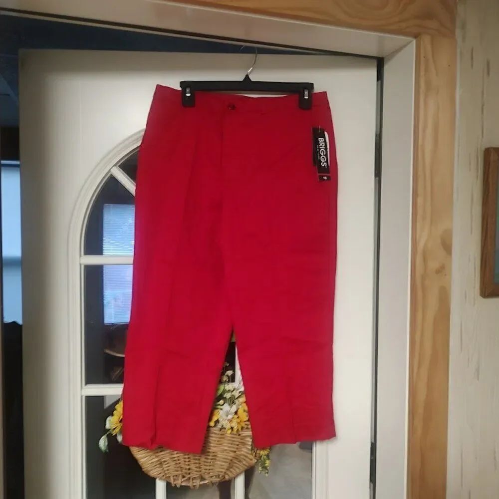 New Briggs New York Red Capri Pants Size Women's 10